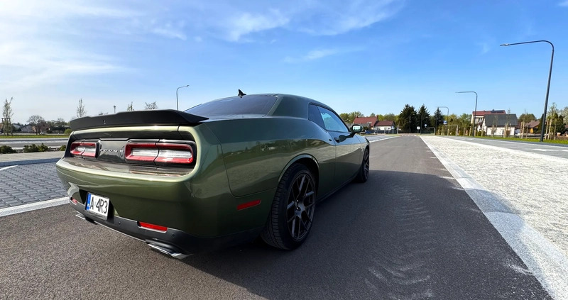 Dodge Challenger cena 179900 przebieg: 93000, rok produkcji 2018 z Wołomin małe 191